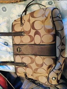 Coach Signature Tote in Brown and Tan